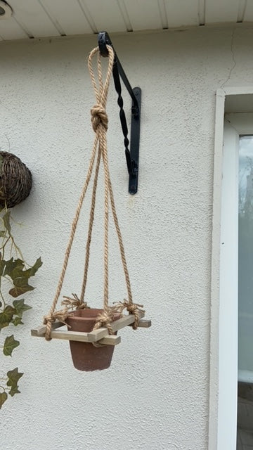 Hanging ceramic Pot